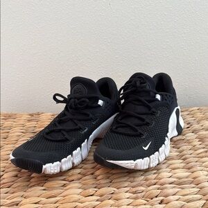 Nike Free Metcon 4 Women’s Shoes